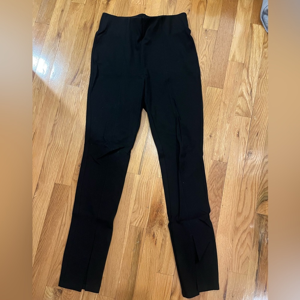 Old Navy Black Skinny Pants w. Slit
